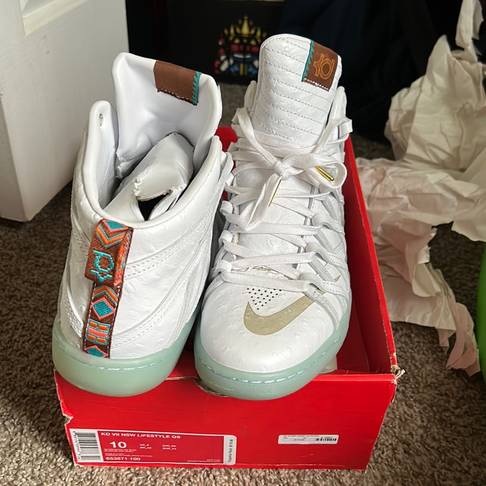 Size 10 Mens Nike KD VII Lifestyle Icey Bottoms.